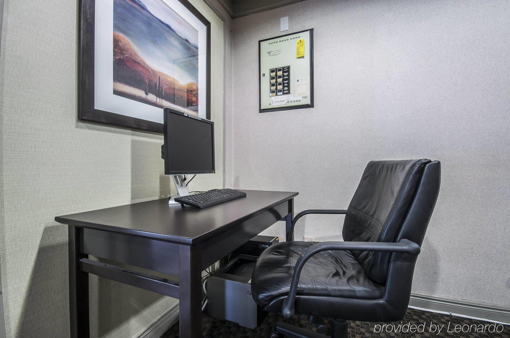 Pitt Meadows Art Infiniti Hotel מראה חיצוני תמונה