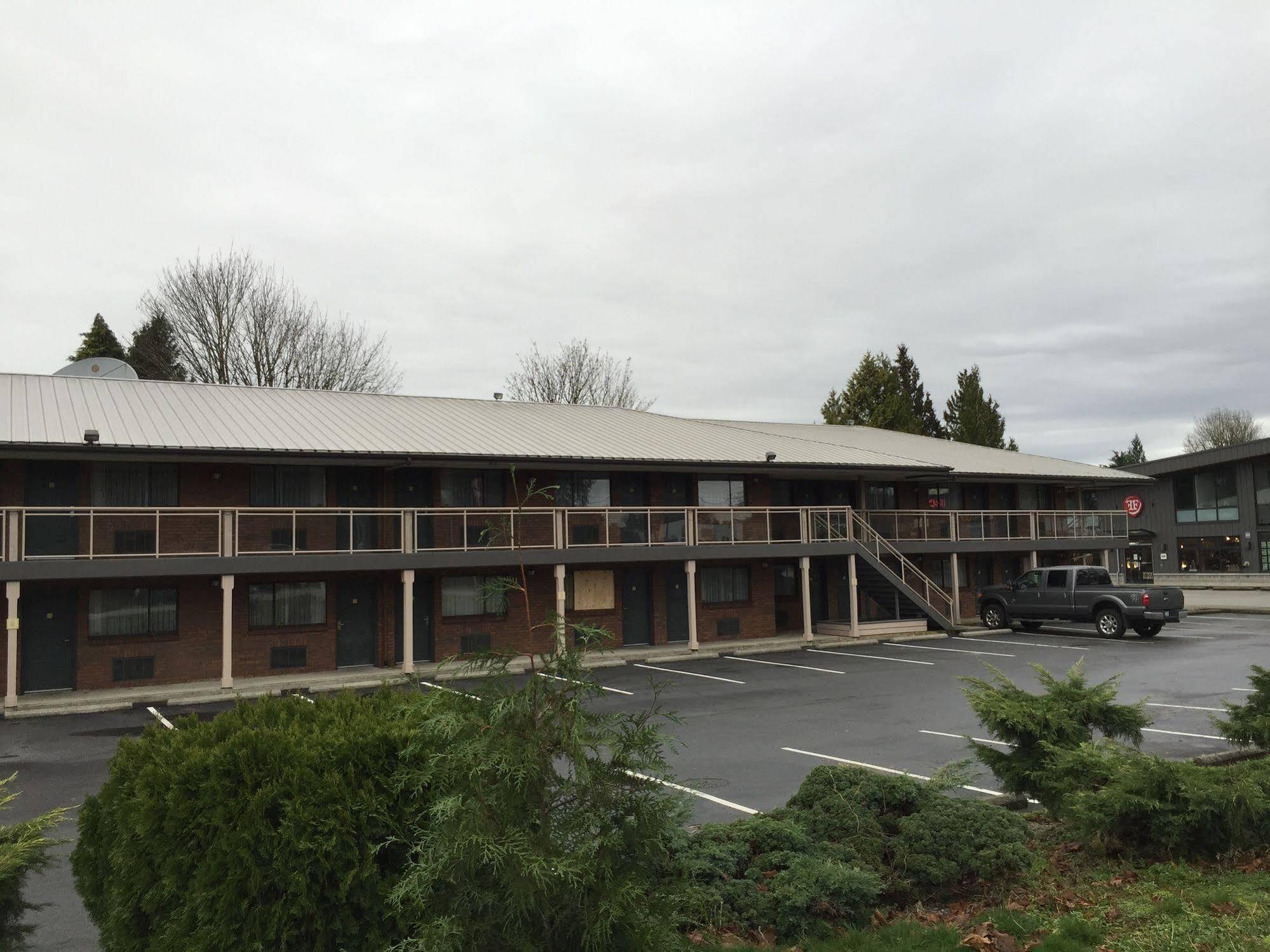 Pitt Meadows Art Infiniti Hotel מראה חיצוני תמונה