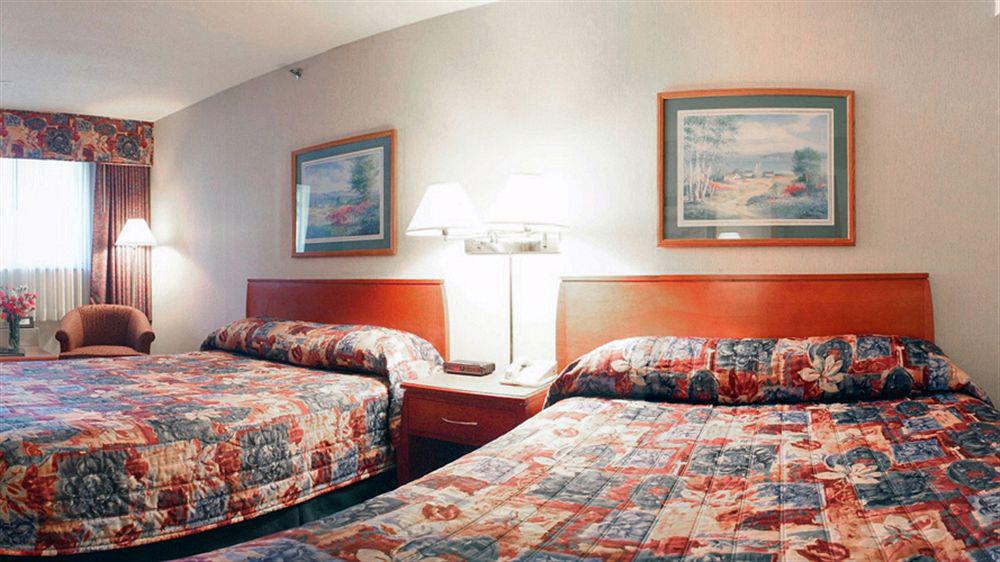 Pitt Meadows Art Infiniti Hotel מראה חיצוני תמונה